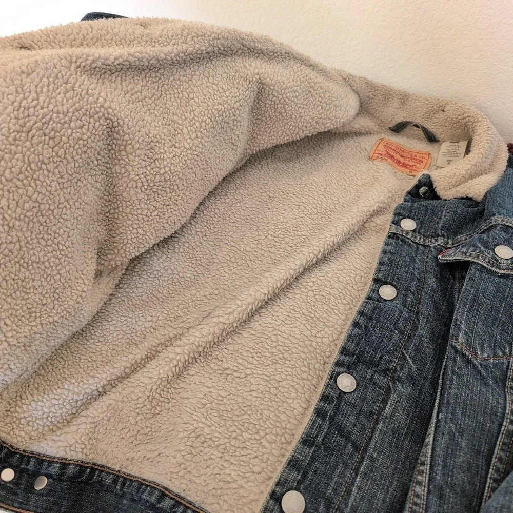Levi‎ Strauss & Co Sherpa Lined Denim Trucker Jacket Mens Size M Blue Jean Heavy